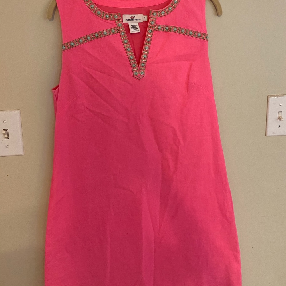 Vineyard vines hot pink shift dress